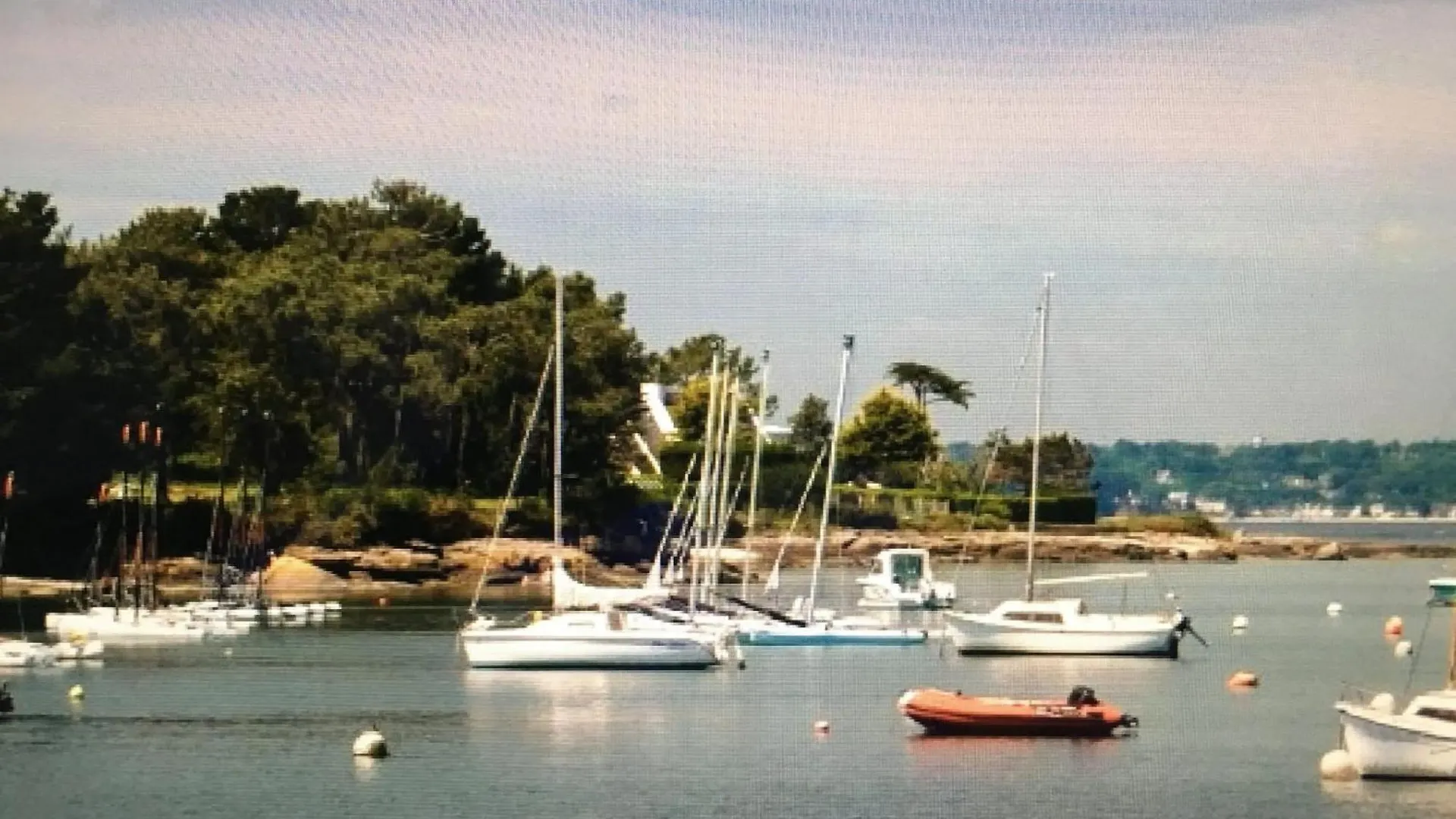 Villa Spacieuse A Concarneau Avec Piscine Privee