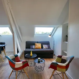  Appartement La Lucarne Au Centre Avec Parking Prive Et Ascenseur