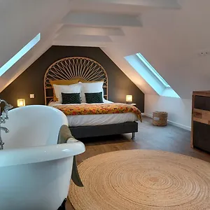 Tourmaline Apartment